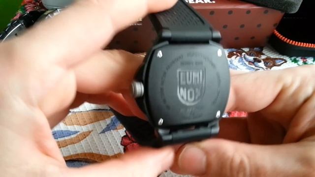 Luminox Sentry 0201- Часы с атомной подсветкой смотреть онлайн