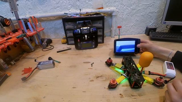 Мой первый гоночный квадракоптер. Eachine Tyro99.