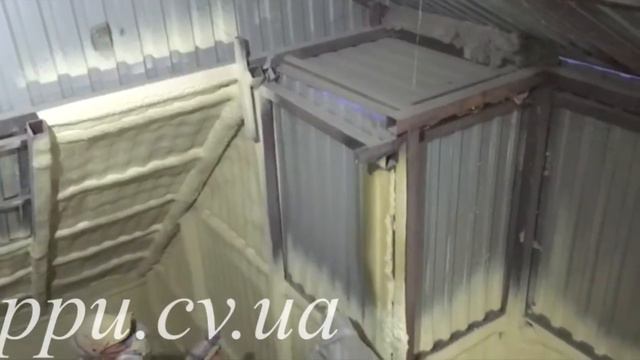 Напилення жорстким пінополіуретаном на профнастил - утеплення мателічних промислових будівель спору смотреть онлайн