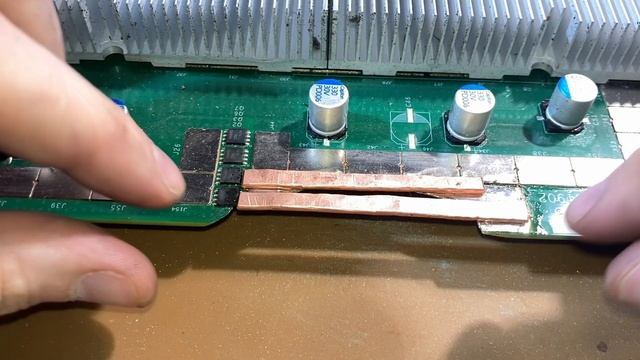 Прогорела плата на Antminer S19. Не обычная причина замыкания смотреть онлайн