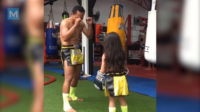 Saenchai Muay Thai Training & Fight Techniques | Muscle Madness смотреть онлайн