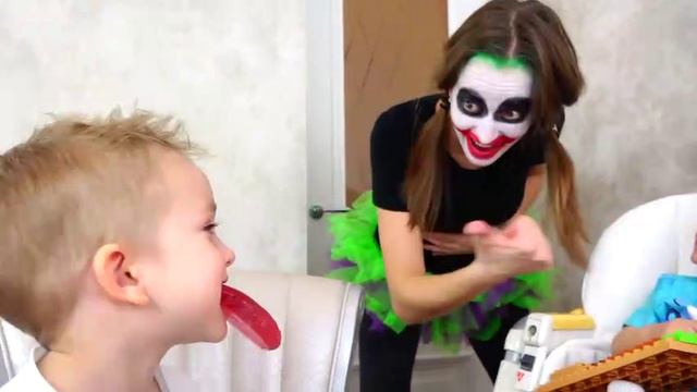Bad Baby Гигантские конфеты Чупа Чупс Сборник Giant Candy Chupa Chups Lollipops Compilation смотреть онлайн