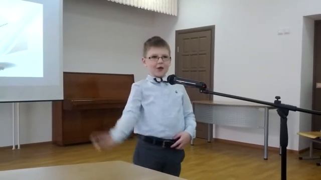 Илья читает стих Чайник смотреть онлайн