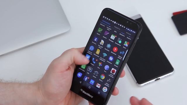 Обзор BlackBerry Aurora смотреть онлайн