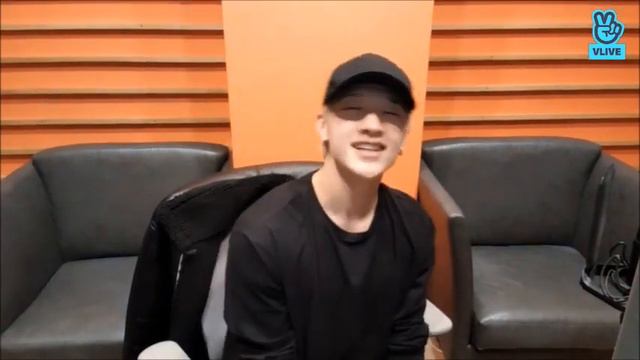 Lego House by Ed Sheeran - Bang Chan's sing-along cover смотреть онлайн