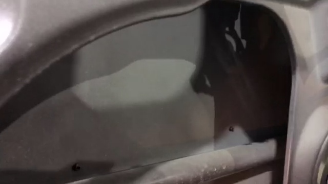 Штатная шумоизоляция у Мицубиси Л200 не самая лучшая, а ведь он активно эксплуатируется смотреть онлайн