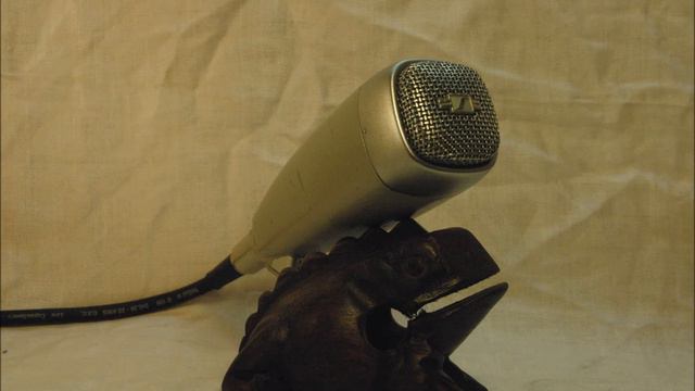 Sennheiser MD 21, studio and live mic / mike / microphone смотреть онлайн