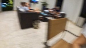 Секретные съемки из лагеря девчонок - пойдем купаться!