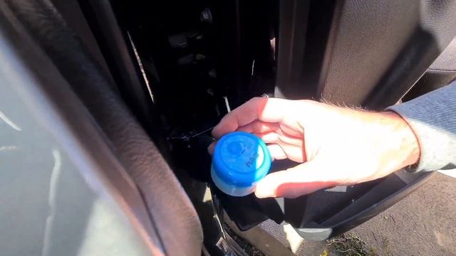 Door Hinge Stopper Lubrication - Opel Mokka смотреть онлайн