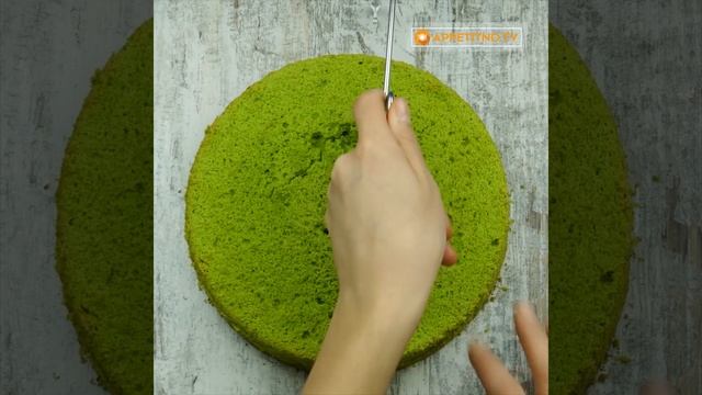 Волшебный десерт без красителей! Ни на что не похожий торт „Изумрудный бархат”. | Appetitno.TV смотреть онлайн