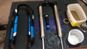 Замена масла в вилке Rock Shox