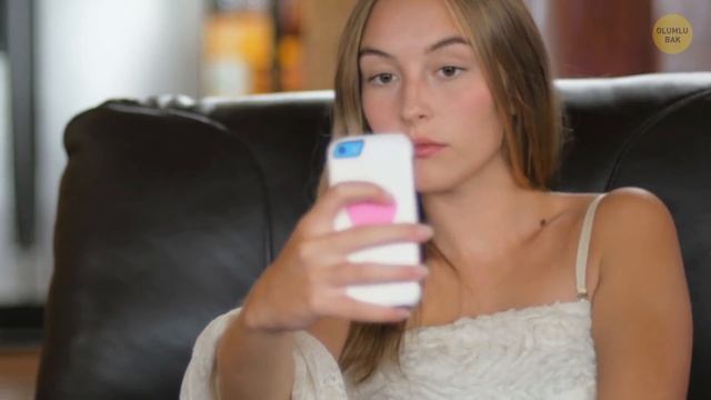Telefonu Tutma Şekliniz Şebeke Gücünü Etkiliyor смотреть онлайн