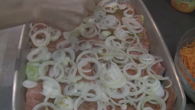 ЗАПЕЧЕНАЯ ГОРБУША С ОВОЩАМИ смотреть онлайн