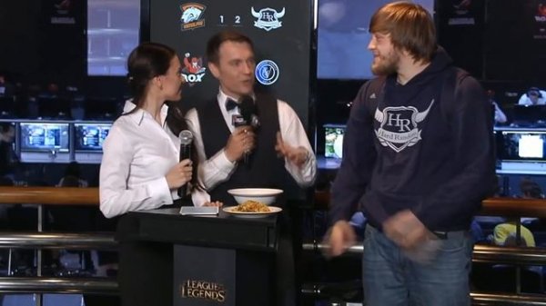 Танец FlashInTheNight'a