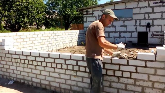 Строим баню кладка кирпича черновая / Силикатный кирпич смотреть онлайн