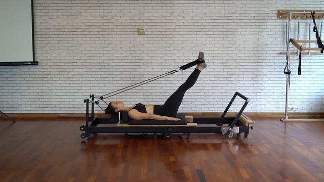 Private Pilates Premium Foldable Metal Pilates Reformer Exercises смотреть онлайн