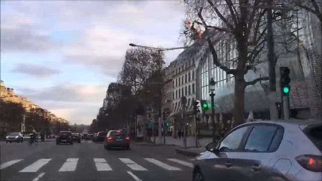 Touristic Tours - Paris  - Arc De Triomphe  - Les Champs Elysées