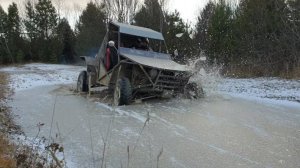 Самодельный багги По первому снегу.