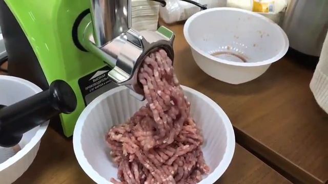 Фарш в мясорубке VITEK VT-3614 смотреть онлайн