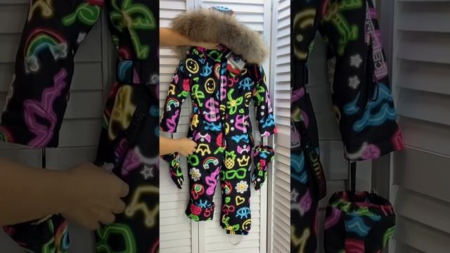 Томас комикс эмоджи, обзор зимнего комбинезона смотреть онлайн
