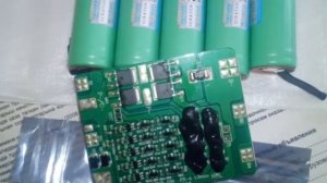 Замена вышедших из строя батарей шуруповёрта DWT 18,0V на Li-Ion 18650 аккумуляторы.