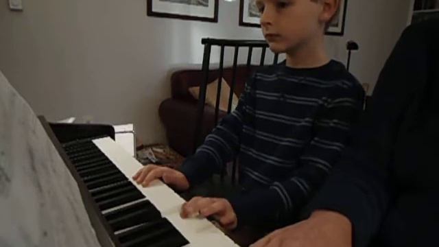 Simon Butterfly Duet смотреть онлайн