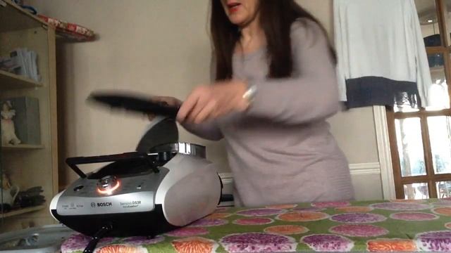 Bosch Sensixx DS38 steam generator iron смотреть онлайн