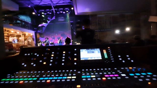 Live MIxing with Midas m32 Live (Ndarboy Genk - Koyo Jogja Istimewa by 5 Second rules) смотреть онлайн