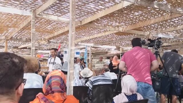 Открытие пляжа для людей с ограниченными возможностями (субтитры) смотреть онлайн