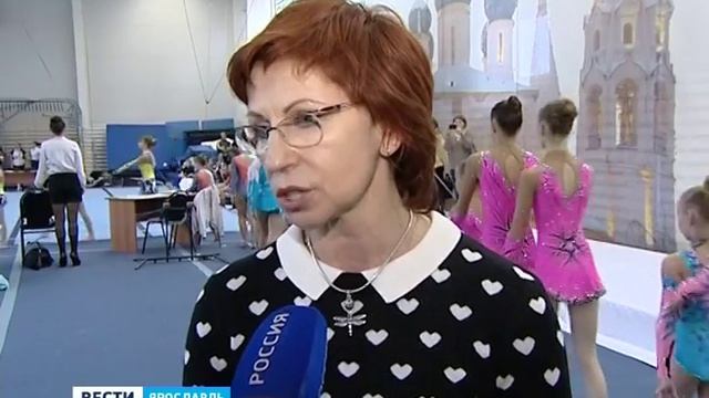 В Ярославле проходит Первенство по спортивной акробатике смотреть онлайн