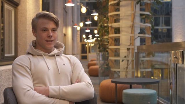 MÖT NYFÖRVÄRVET: Viktor Birgersson смотреть онлайн