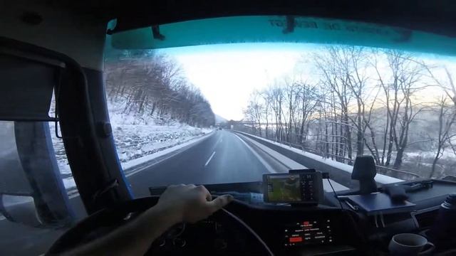 Летняя солярка зимой и последствия. Дальнобой по Европе. смотреть онлайн