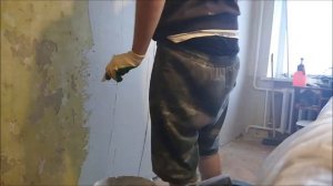 Снятие старых бумажных обоев и подготовка стен под обои