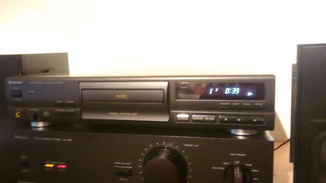 Technics SL-PG490 Compact Disc Player смотреть онлайн