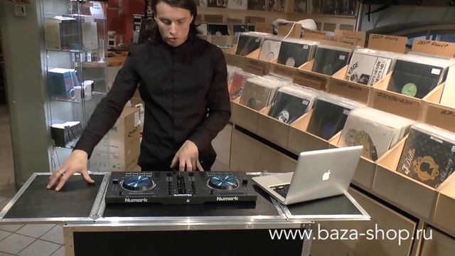 12" Mobile DJ Table - складной диджейский стол смотреть онлайн