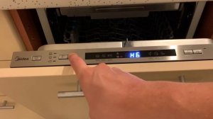 Настройка соли и ополаскивателя в посудомоечной машине Midea