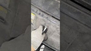 Ауди ТТ 2015 года, снятие переднего бампера и капота