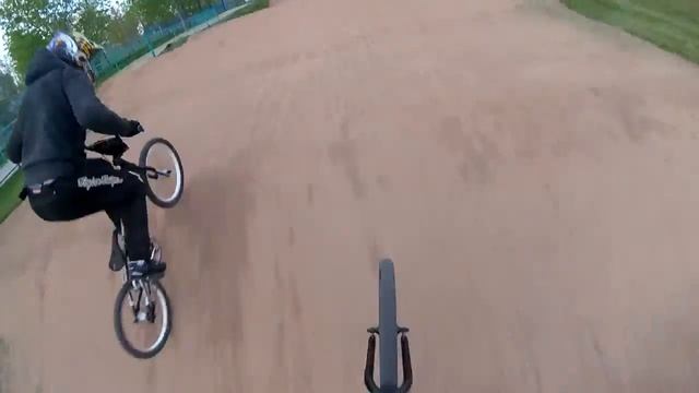Pechatniki BMX team in Mar'ino смотреть онлайн