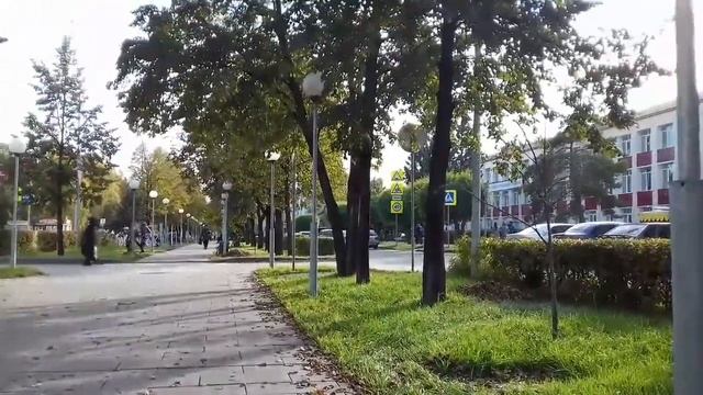 Осень в провинциальном городе. Звуки города смотреть онлайн