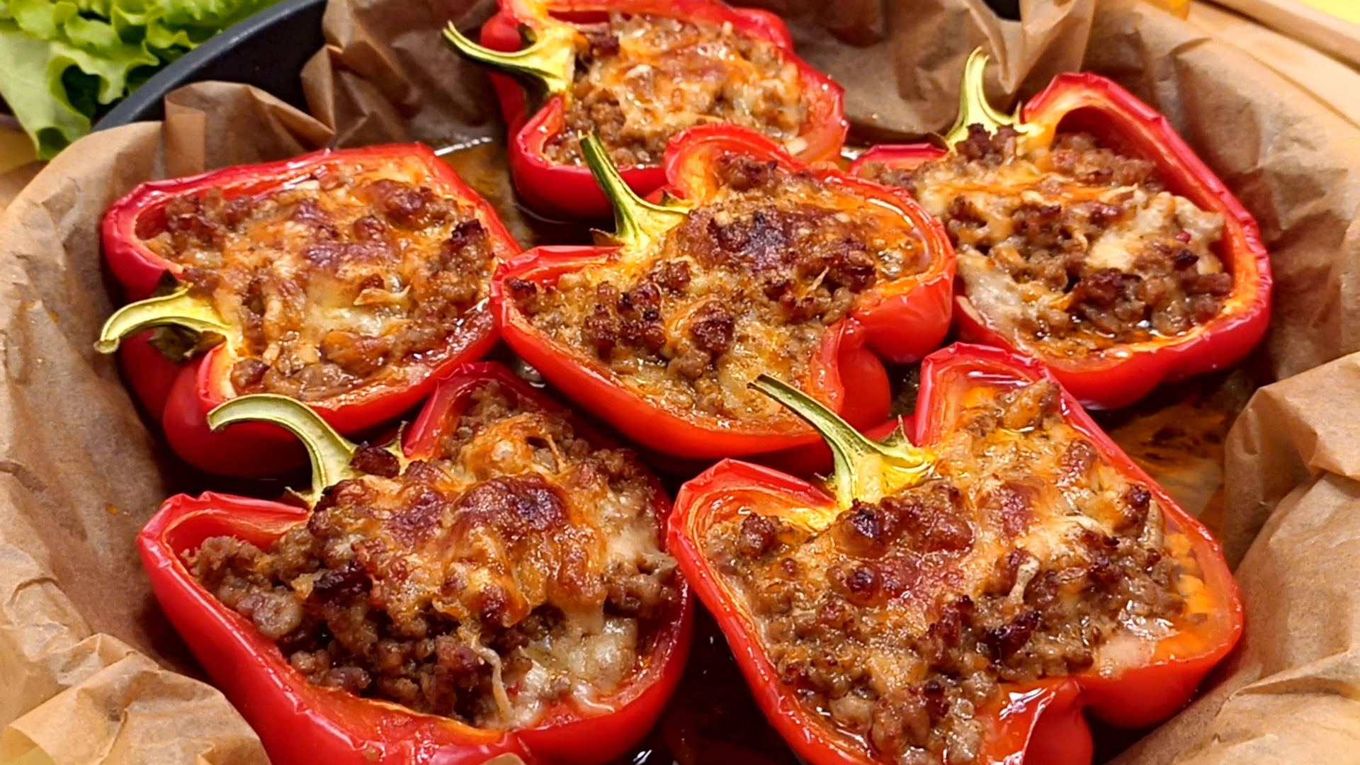 Перцы фаршированные половинками в духовке смотреть онлайн