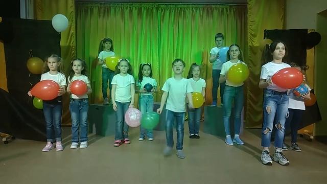 "Нас космодром мечты зовёт в дорогу!.." смотреть онлайн