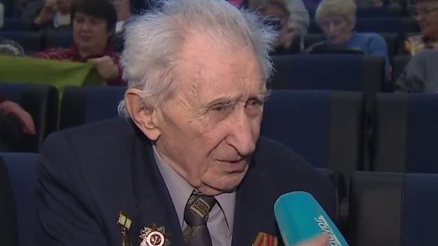 Подвиг рядового Михаила Зорина смотреть онлайн