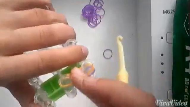 Техника плетения "чешуя дракона"||Rainbow Loom смотреть онлайн