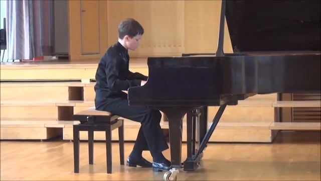 ИЛЬЯ ЛИВШИЦ. Рахманинов - Этюд-картина, op. 39, №2. смотреть онлайн