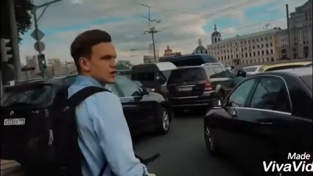 ЛАРИН-Коля Хэйтер (ПАТИМЕЙКЕР) [ОРИГИНАЛ НА КАНАЛЕ ЛАРИНА] смотреть онлайн