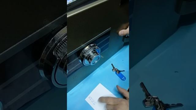 Как открыть сейф Topaz смотреть онлайн