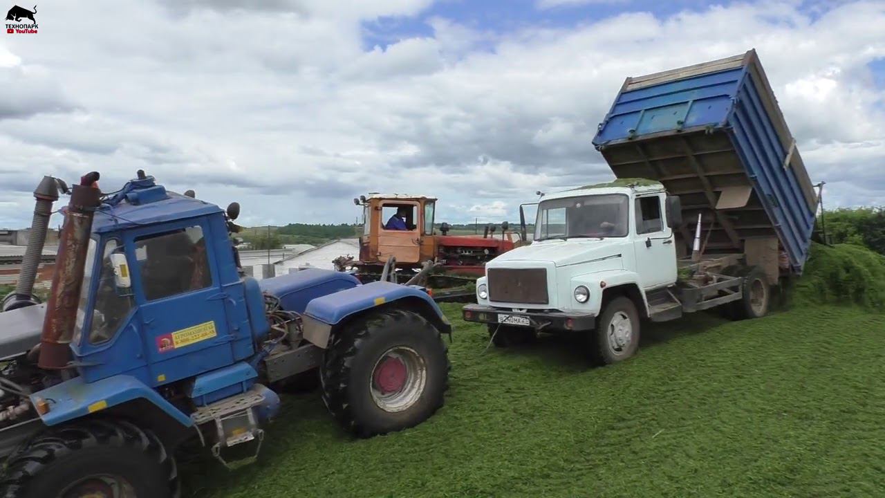 ДТ-75 берет на буксир трактора смотреть онлайн