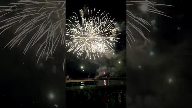 Ялта. Салют 2020. День города 2020 смотреть онлайн