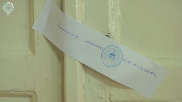 Почему у выпускников на экзаменах отбирают даже питьевую воду? смотреть онлайн