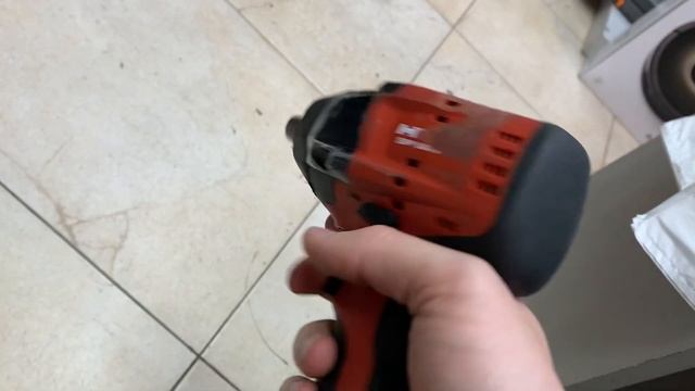 Гайковерт Hilti